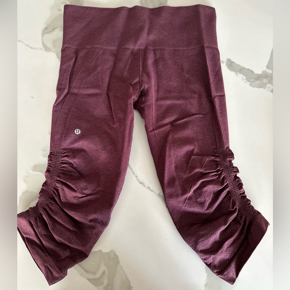 Lululemon cropped leggings